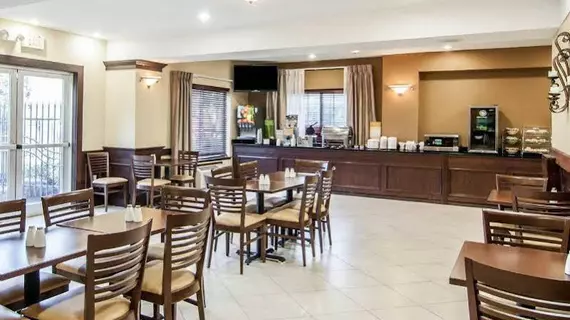 Quality Suites Keizer | Oregon - Salem (ve civarı) - Keizer