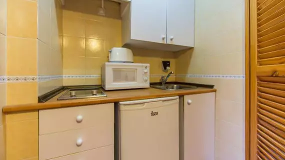 Apartamentos Carlos V | Balearic Adaları - Mayorka Adası - Alcudia