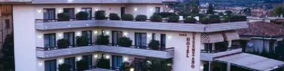 Hotel Desenzano | Lombardy - Brescia (il) - Desenzano del Garda