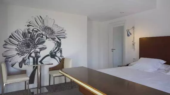 UR Palacio Avenida - Adults Only | Balearic Adaları - Mayorka Adası - Palma de Mallorca - Tarihi Şehir Merkezi