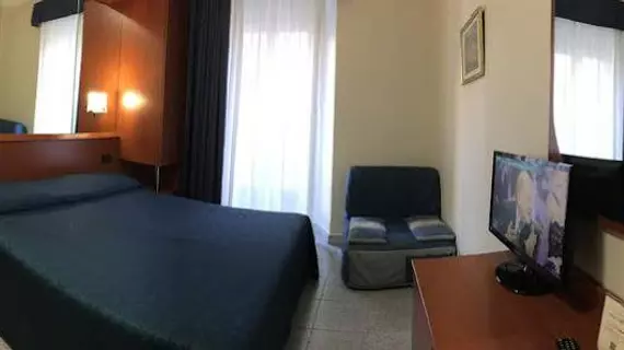 Hotel Aurora | Lombardy - Milano (ve civarı) - Milano - Merkez İstasyonu