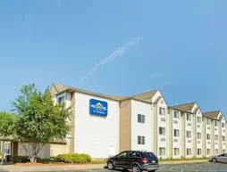 Microtel Inn & Suites by Wyndham Detroit Roseville | Michigan - Detroit (ve civarı) - Roseville