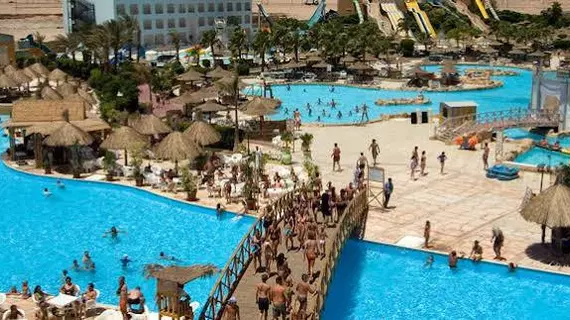 Titanic Resort & Aqua Park | Kızıldeniz İli - Hurgada (ve civarı) - Hurgada - Village Road