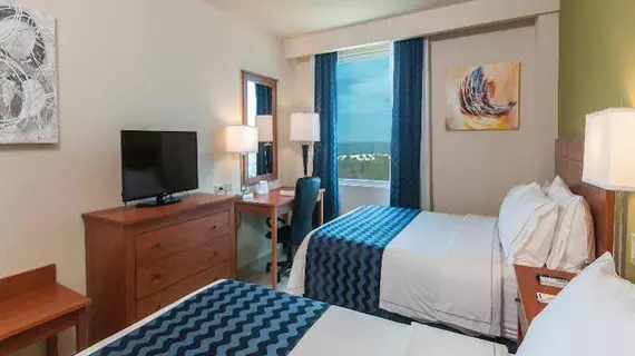 Holiday Inn Express Cabo San Lucas | Baja California Sur - Los Cabos - Los Cabos (ve civarı) - Cabo San Lucas - El Tezal