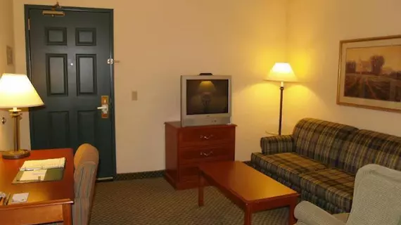 Country Inn & Suites By Carlson Saint Charles | Missouri - St. Louis (ve civarı) - St. Charles - St. Charles Tarihi Bölgesi