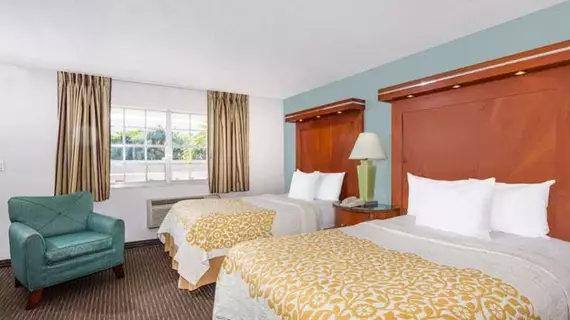 Days Inn Miami/Airport North | Florida - Miami (ve civarı) - Miami Springs