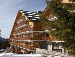 RESIDENCE PIERRE and VACANCES LE GOLF | Auvergne-Rhone-Alpes - Savoie (bölge) - Courchevel