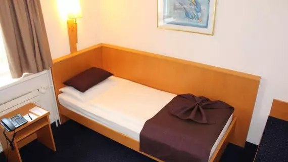 Olympia Hotel Zurich | Zürih Kantonu - Zürih (ve civarı) - Zurich City Center - Aussersihl