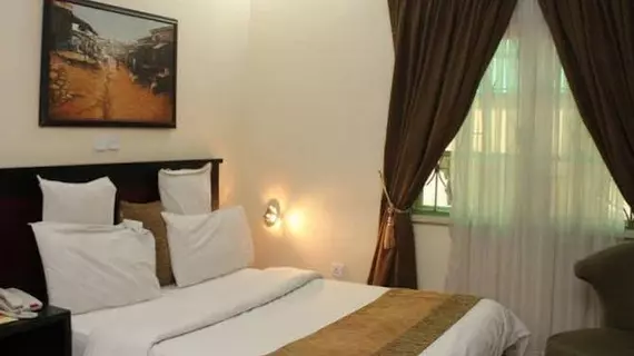 Class Suites | Lagos (ve civarı) - Lagos - Onigbongbo - Ikeja