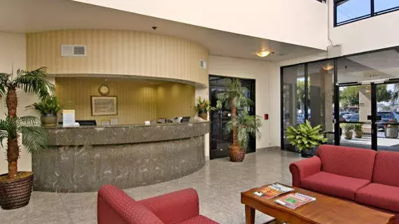 Days Inn & Suites Artesia | Kaliforniya - Los Angeles County - Artesia