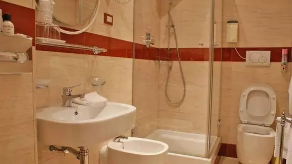 Hotel Marghera | Lazio - Roma (ve civarı) - Roma Kent Merkezi - Rione XVIII Castro Pretorio