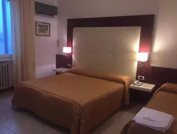 Hotel Europa | Lombardy - Brescia (il) - Desenzano del Garda