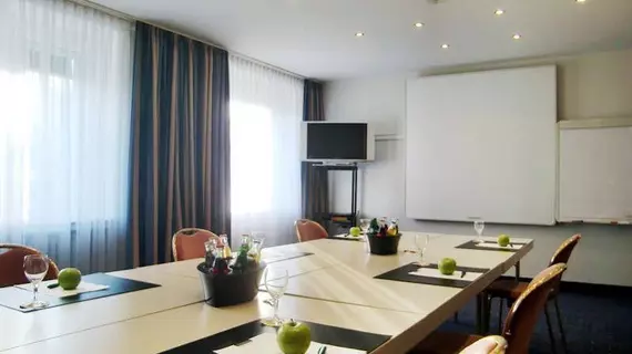 Centro Hotel Esplanade | Kuzey Ren-Westfalia - Düsseldorf (ve civarı) - Düsseldorf - Friedrichstadt