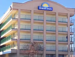 Days Inn Florence Downtown | Alabama - Florence (ve civarı) - Florence