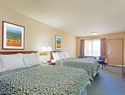 Days Inn Fontana / Rialto | Kaliforniya - San Bernardino County - San Bernardino (ve civarı) - Rialto