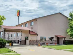 Super 8 Normal/Bloomington | İllinois - Bloomington (ve civarı) - Normal