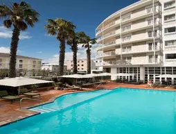 The Commodore Hotel | Western Cape (il) - West Coast DC - Drakenstein - Cape Town (ve civarı) - Cape Town