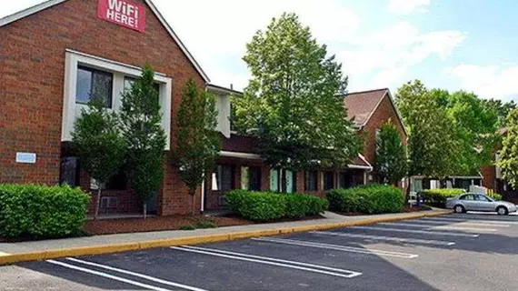 Motel 6 East Brunswick | New Jersey - Franklin Township - Somerset (ve civarı) - East Brunswick