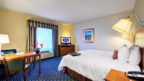 Hampton Inn & Suites Lancaster | Kaliforniya - Los Angeles County - Lancaster (ve civarı)