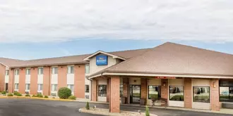 Baymont Inn & Suites LeMars