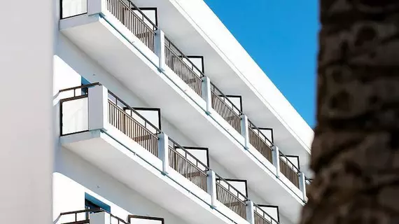 The BLUE Apartments by Ibiza Feeling | Balearic Adaları - İbiza Adası - Sant Antoni de Portmany - West End