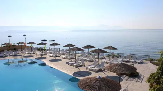 Ionian Sea View Hotel | İyon Adaları - Korfu - Lefkimmi