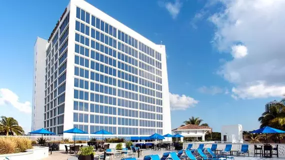 Courtyard By Marriott Fort Lauderdale Beach | Florida - Fort Lauderdale (ve civarı) - Fort Lauderale