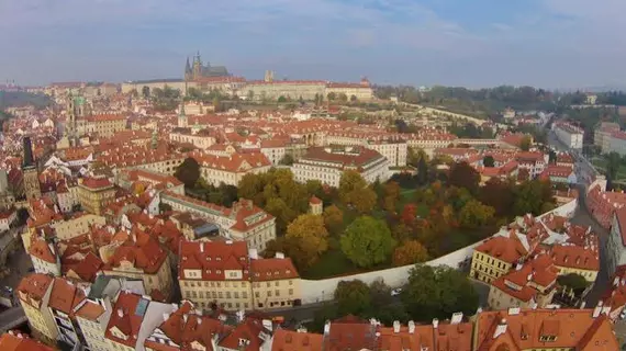 U Páva | Prag - Městská čast Praha 1 (en büyük Prag ilçesi) - Mala Strana