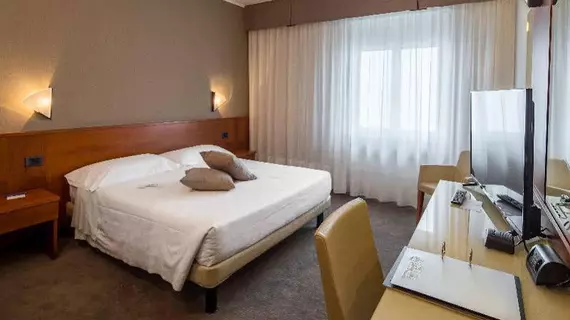 Best Western Hotel Turismo | Veneto - Verona (ve civarı) - San Martino Buon Albergo