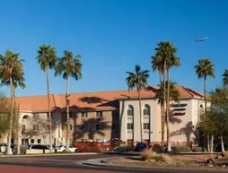 Country Inn & Suites by Radisson, Phoenix Airport, AZ | Arizona - Phoenix (ve civarı) - Phoenix - South Mountain