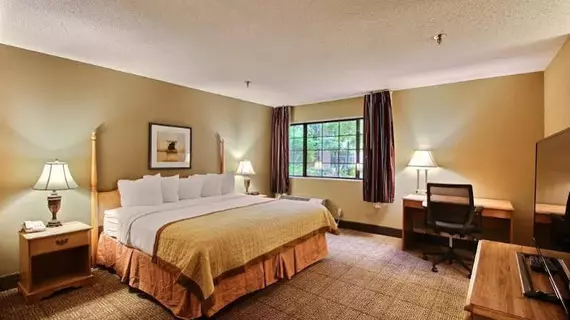 Baymont Inn & Suites Madison West/ Middleton WI West | Wisconsin - Madison (ve civarı) - Madison