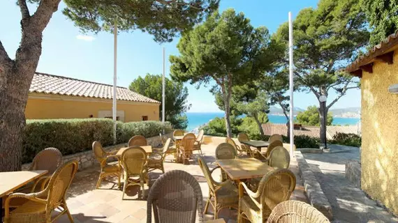 Club Santa Ponsa | Balearic Adaları - Mayorka Adası - Calvia - Santa Ponsa