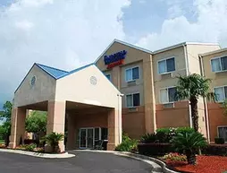 Fairfield Inn and Suites Lake Charles Sulphur | Louisiana - Lake Charles (ve civarı) - Sulphur