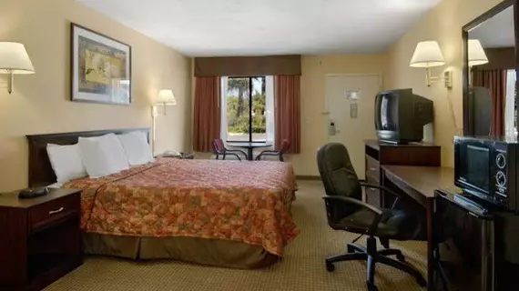 Days Inn San Bernardino/Redlands | Kaliforniya - San Bernardino County - San Bernardino (ve civarı) - San Bernardino