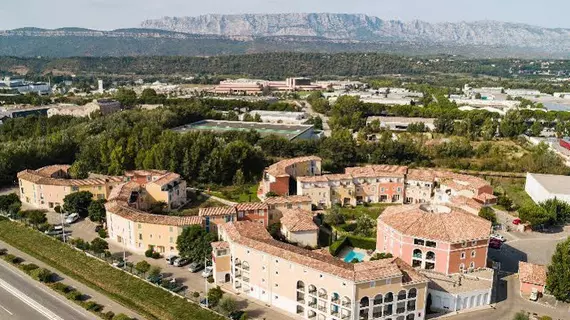 Garden & City Rousset | Provence - Alpes - Cote d'Azur - Bouches-du-Rhone (bölge) - Aix-en-Provence (ve civarı) - Rousset