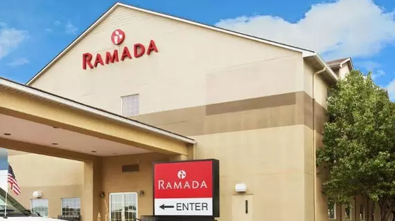 Ramada Louisville Expo Center | Kentucky - Louisville (ve civarı) - Louisville