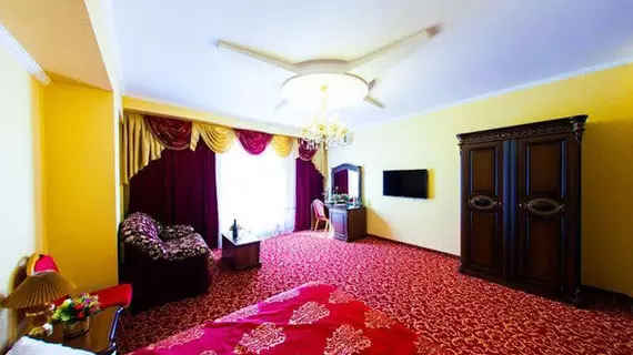 Valencia Hotel | Krasnodar Krayı - Krasnodar