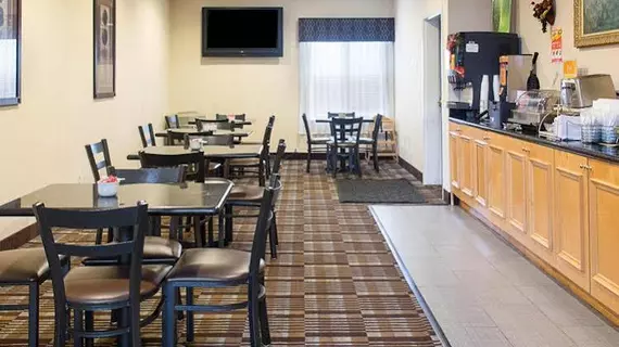 Quality Inn & Suites Quantico | Virginia - Stafford