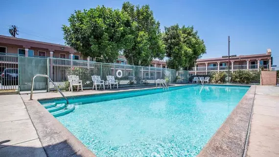 Rodeway Inn South Gate | Kaliforniya - Los Angeles County - South Gate