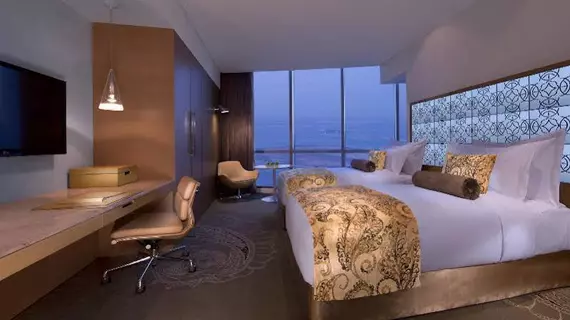 Jumeirah at Etihad Towers Hotel | Abu Dabi - Abu Dabi Kent Merkezi - Abu Dhabi Corniche