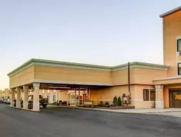 Comfort Inn & Suites Triadelphia | Batı Virginia - Wheeling (ve civarı) - Triadelphia