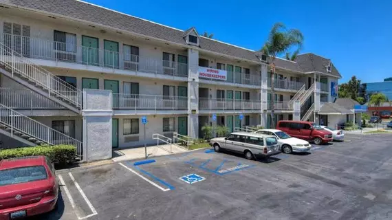 Motel 6 Anaheim Buena Park | Kaliforniya - Orange County - Anaheim