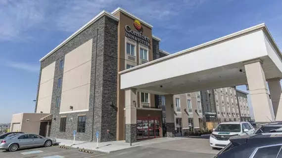 Comfort Inn & Suites | Alberta - Calgary (ve civarı) - Calgary