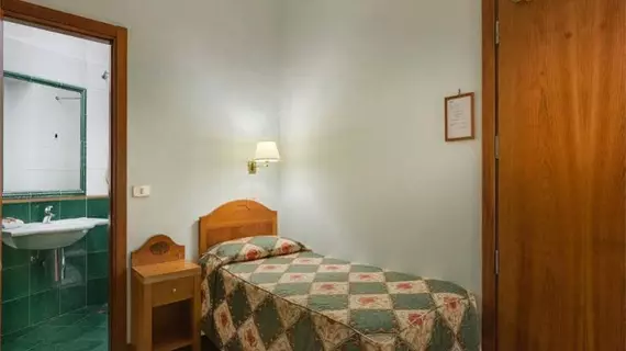 Hotel Aberdeen | Lazio - Roma (ve civarı) - Roma Kent Merkezi - Rione XVIII Castro Pretorio