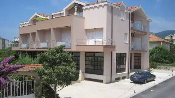 Apartments Dalmatino | Split-Dalmaçya - Kastela