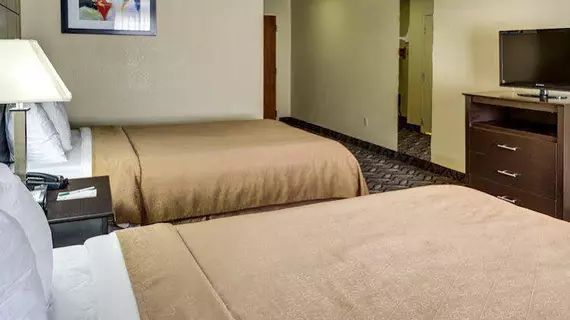 Quality Suites Baton Rouge | Louisiana - Baton Rouge (ve civarı) - Baton Rouge - Sherwood Ormanı