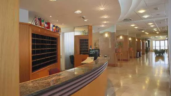 Hotel Minerva | Split-Dalmaçya - Podgora