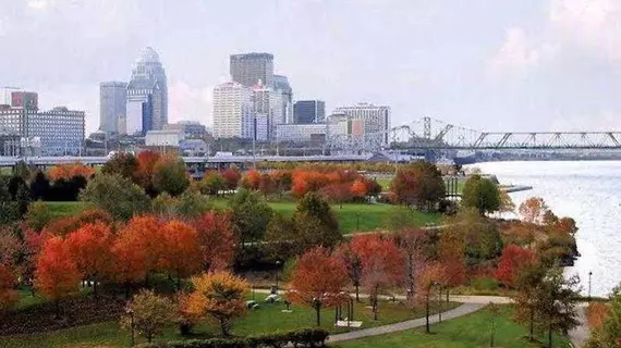 Courtyard Louisville Northeast | Kentucky - Louisville (ve civarı) - Louisville