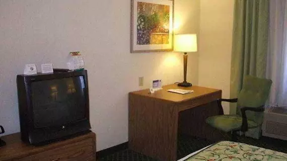 Fairfield Inn & Suites by Marriott Terre Haute | Indiana - Terre Haute (ve civarı) - Terre Haute