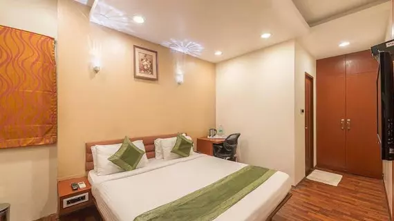 Saravana Boutique Inn | Tamil Nadu - Tiruvallur - Chennai (ve civarı) - Chennai - Fort Tondiarpet - Merkez Chennai